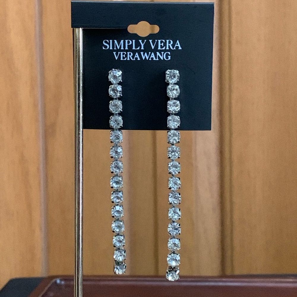 NWT Simply Vera Vera Wang silver tone rhinestone earrings